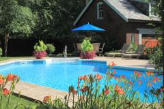amenagements-paysagers-autour-piscine-meilleursagents