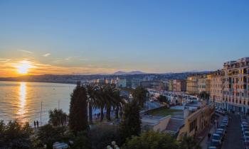 Coucher de soleil à Nice. 