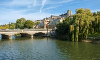 En Occitanie, une ville comme Le Mans affiche des prix au mètre carré inférieurs à 3 000 €, 