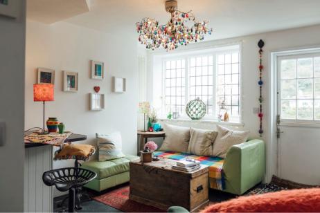 Pour un locataire, le préavis à respecter pour quitter un logement meublé est d’un mois. © SolStock - Getty images