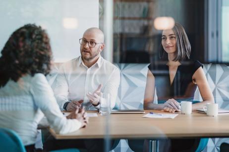 Votre taux d’endettement maximal ne doit en effet pas dépasser 35 % de vos revenus mensuels. © Getty Images