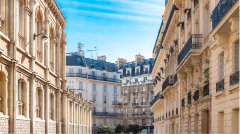 La série Emily in Paris fait flamber les recherches immobilières à Paris
