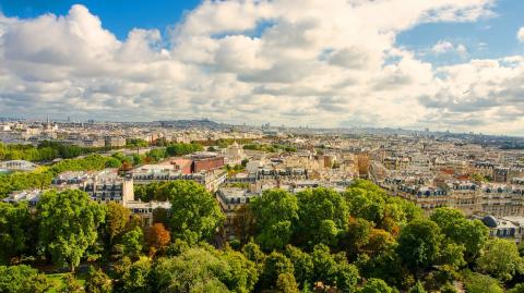 vue sur Paris depuis banlieue parisienne