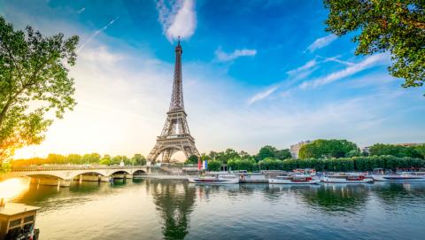 Tour Eiffel sur la Seine