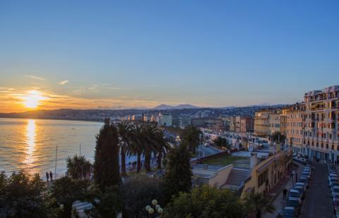 Coucher de soleil à Nice. 