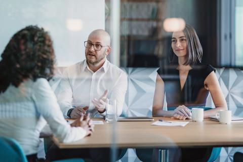 Votre taux d’endettement maximal ne doit en effet pas dépasser 35 % de vos revenus mensuels. © Getty Images