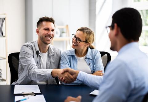 Investissement locatif : pensez aux dispositifs fiscaux accessibles en 2025. © AndreyPopov - Getty Images