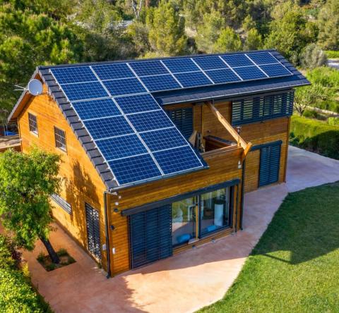 Investir dans des panneaux solaires pour dire adieu aux énergies fossiles